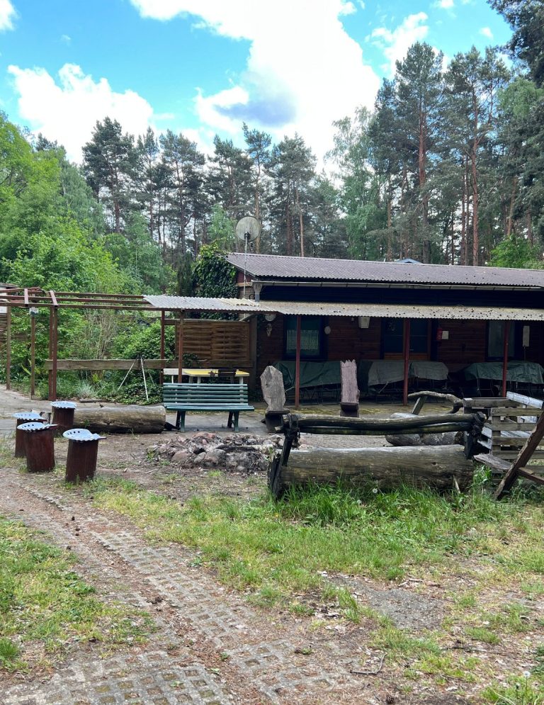 Familienraum Grillplatz Feuerstelle Camp Koose